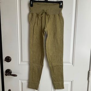 PINK Active Victoria’s Secret drawstring cord like leggings size S